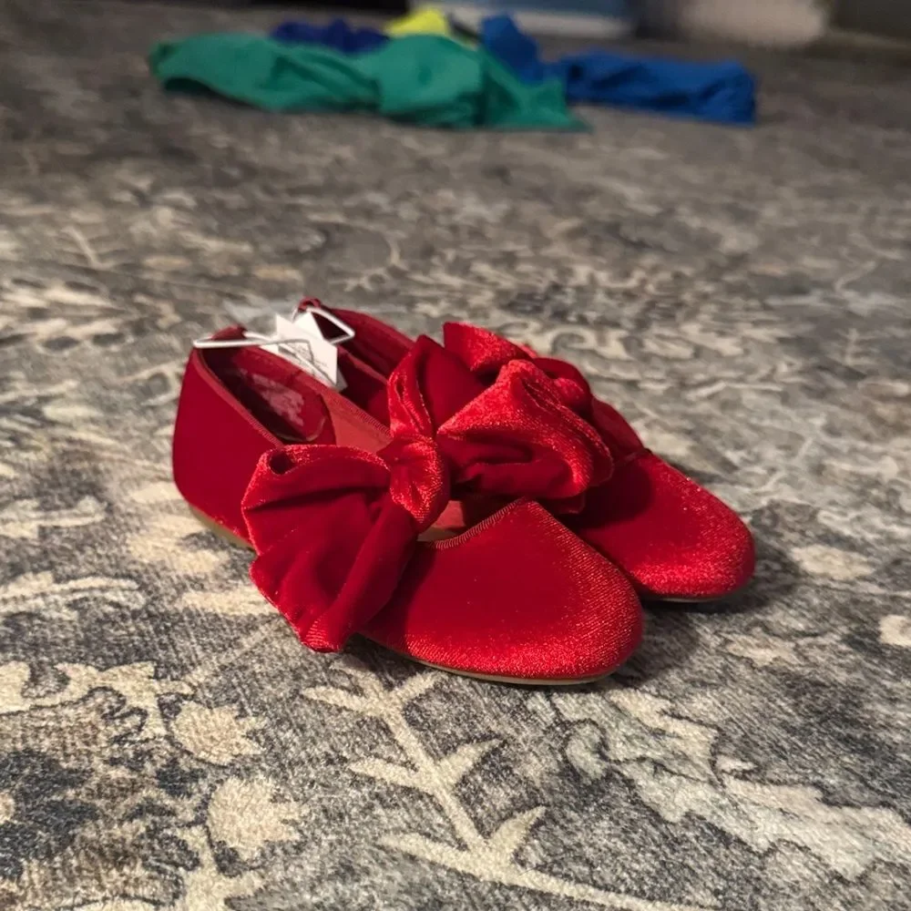 NWT Old Navy Toddler Velvet Shoes